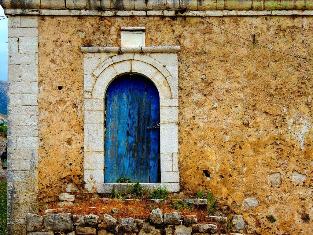 The Grandfather'S Room Himare Luaran gambar